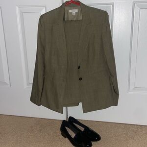 Dress barn sage green suit 2-pc with dress shoes!